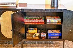 Games room - Lakefront Lake Anna, Boat Dock, Deck Views (Mineral)