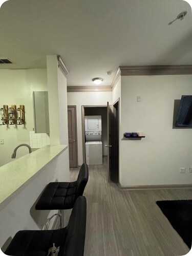 Cozy 1-bedroom apartment with fitness room, WiFi in lovely Stockbridge