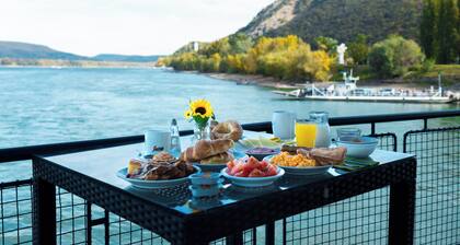 Aquamarina Hotel VisegrĂĄd