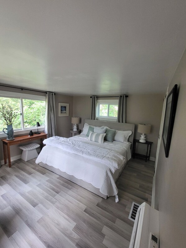 2 bedrooms, desk, iron/ironing board, free WiFi