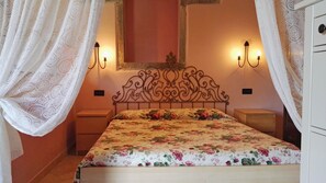 1 bedroom, iron/ironing board, bed sheets - Luminoso monolocale con giardino in Toscana (Toscana)