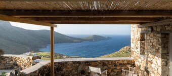 Koukios Cells Traditional Cycladic Farmhouse