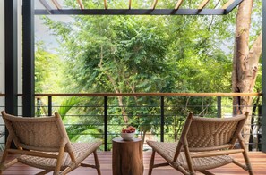 Property grounds - Stunning 2-bedroom house in Nosara 5 minutes walk to the beach (Nosara)