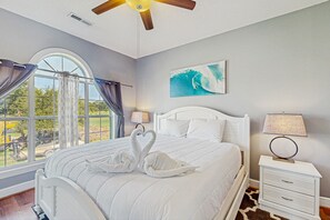 2 slaapkamers, een strijkplank/strijkijzer, wifi, beddengoed