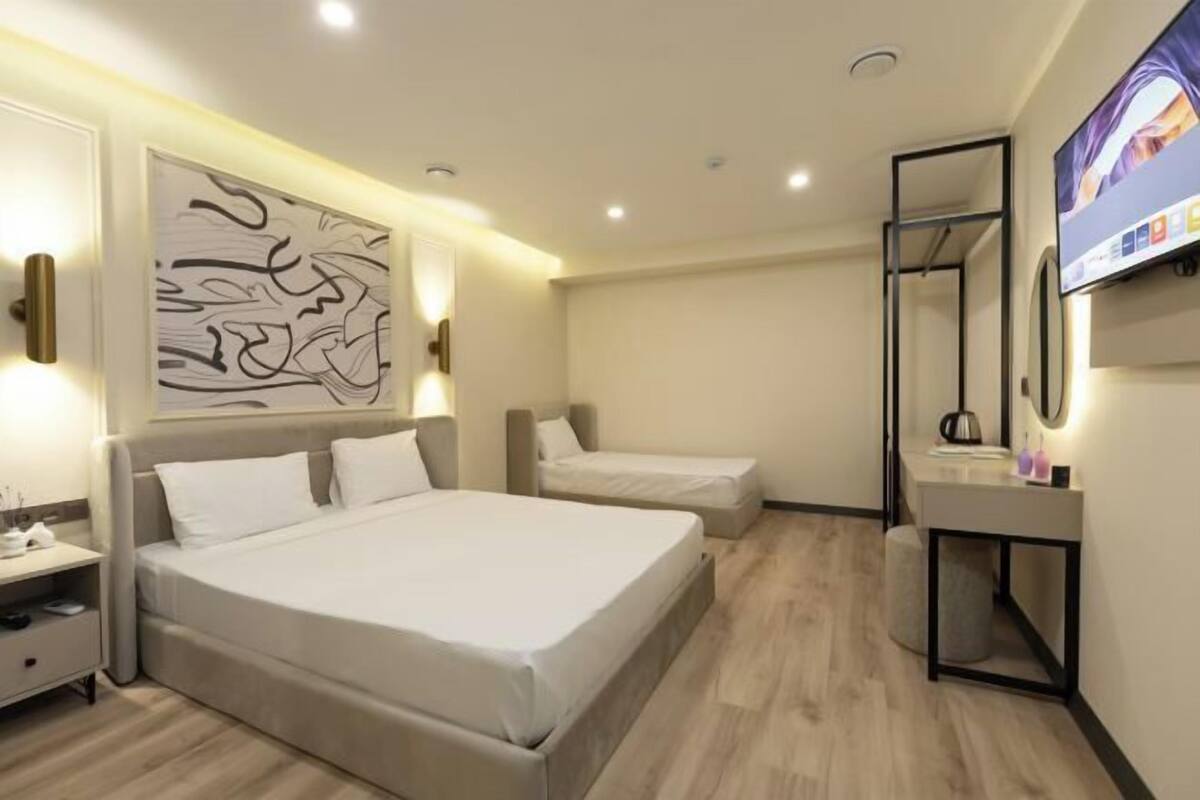 Cots/infant beds