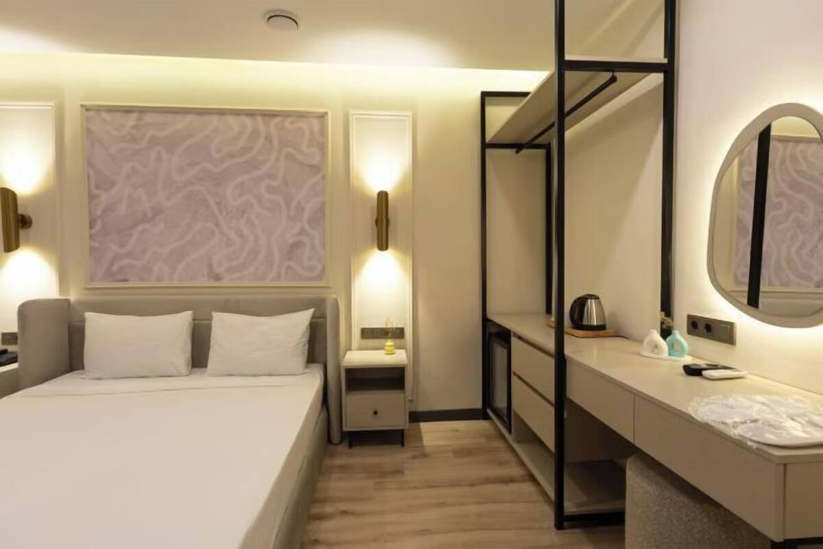 Cots/infant beds