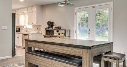 Ping-Pong & Pool Table: Peaceful Stonecrest Escape