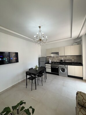 Oven, stovetop