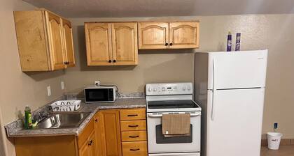 Pool studio #2 with WiFi & AC in Downtown Phoenix