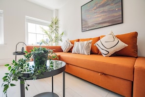 Superior Apartment, 1 Bedroom, Non Smoking | Living area - Dublin Central Suites (Dublin)