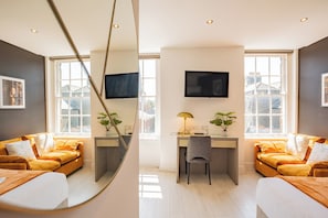 Comfort Studio, Multiple Beds | Living area - Dublin Central Suites (Dublin)