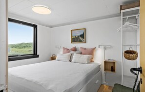 3 bedrooms, travel cot, free WiFi - 3 bedroom nice home in Harboøre (Harboøre)