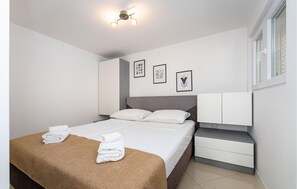 1 bedroom, free WiFi - 1 bedroom nice apartment in Rovanjska (Rovanjska)
