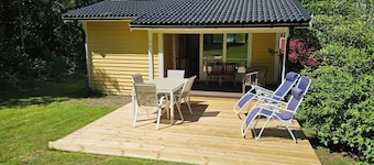 Cottage , Private Sauna for 8 People , 1000m² Garden