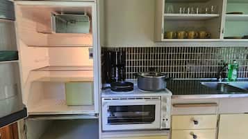 Chalet, 1 Bedroom, Smoking, Patio | Interior
