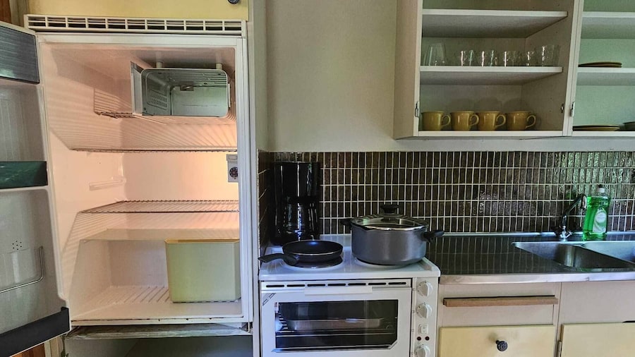 Cottage , Private Sauna for 8 People , 1000m² Garden