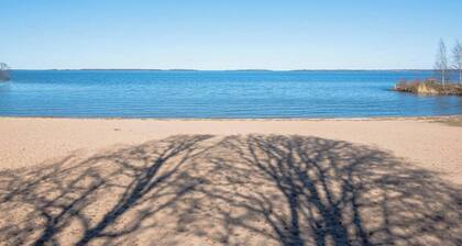 Cottage , Private Sauna for 8 People , 1000m² Garden