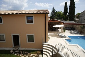 House, 4 Bedrooms, Smoking, Private Pool | Terrace/patio