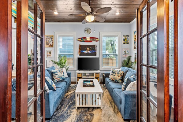 Smart-TV, Videospiele, Bücher