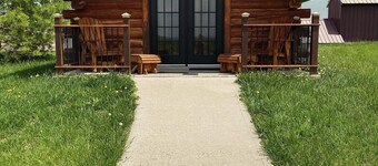 Cory's Cabin in Albany, Missouri. Serene, relaxing and magnificent views.