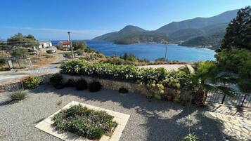Vila panorâmica, 3 quartos, vista para o mar | Vista para o jardim