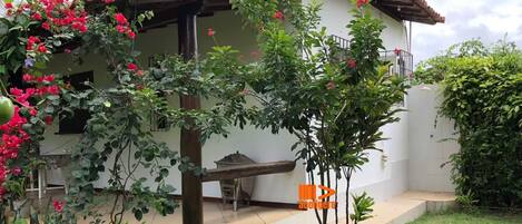 Basic Chalet (POND 01) | Terrace/patio