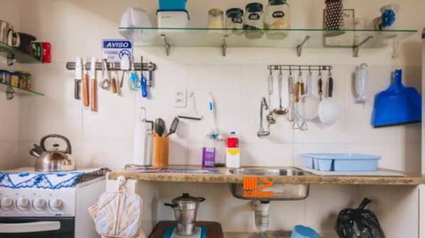 Basic Chalet (POND 02) | Private kitchen