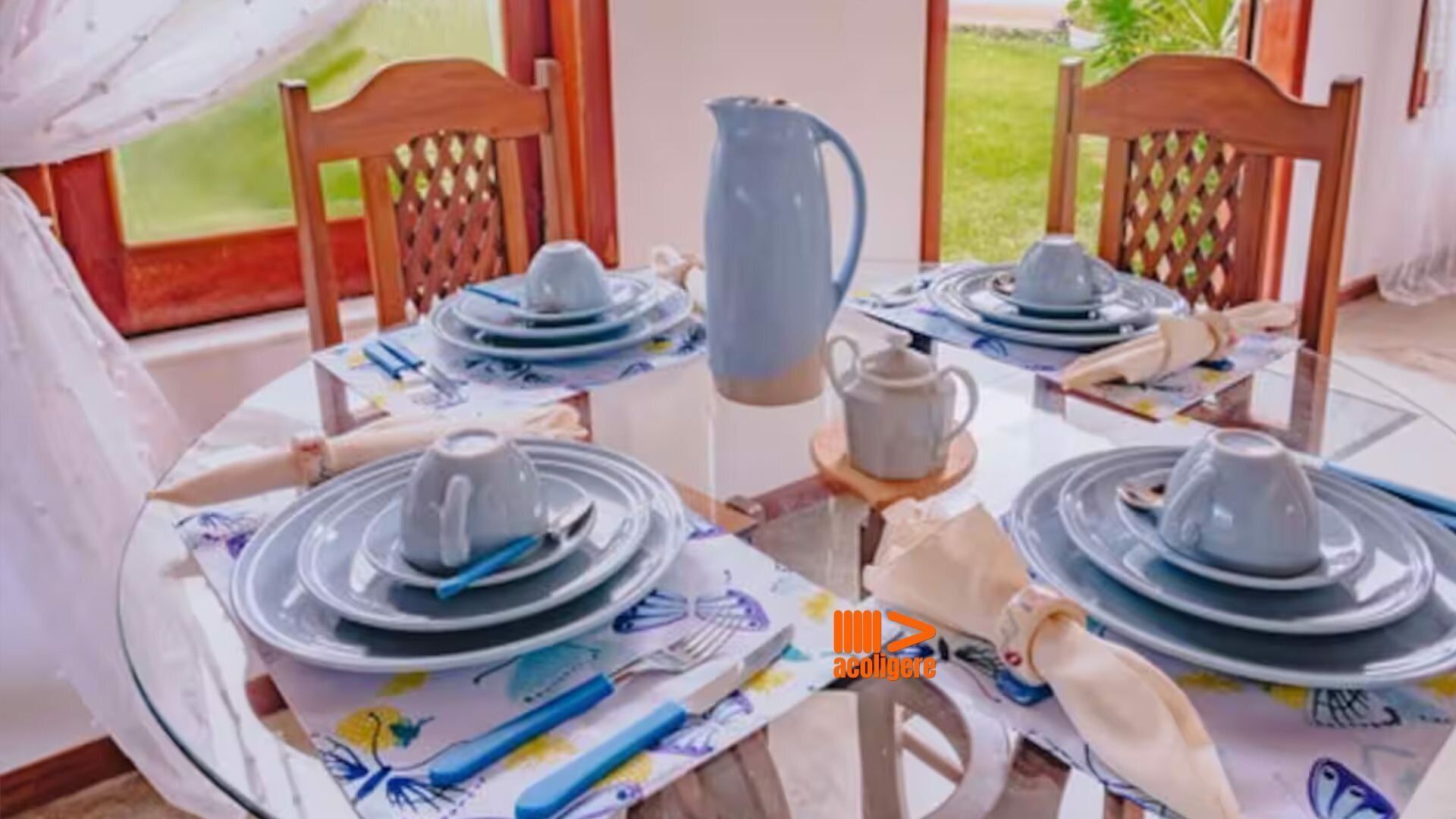 Basic Chalet (POND 02) | Dining