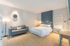 1 bedroom, WiFi, bed sheets - 'Habitación 4' with Shared Terrace and Wi-Fi (Santa Cruz)