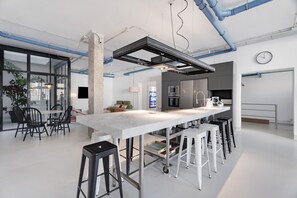 Dining - The Comfort House 4 with Shared Terrace and Wi-Fi (Santa Cruz)