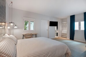 1 bedroom, WiFi, bed sheets - Room 'Habitación 5' with Shared Terrace and Wi-Fi (Santa Cruz)