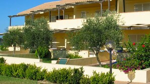 Unclassified image, 2 of 3, button - Residence Capo Rizzuto (Isola di Capo Rizzuto)