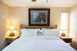 Townhome, Balcony | Blackout drapes, iron/ironing board, free WiFi