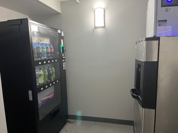 Vending machine - Motel 6 Rockford, IL – RFD Airport (Rockford)