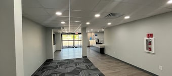 Motel 6 Rockford, IL – RFD机场
