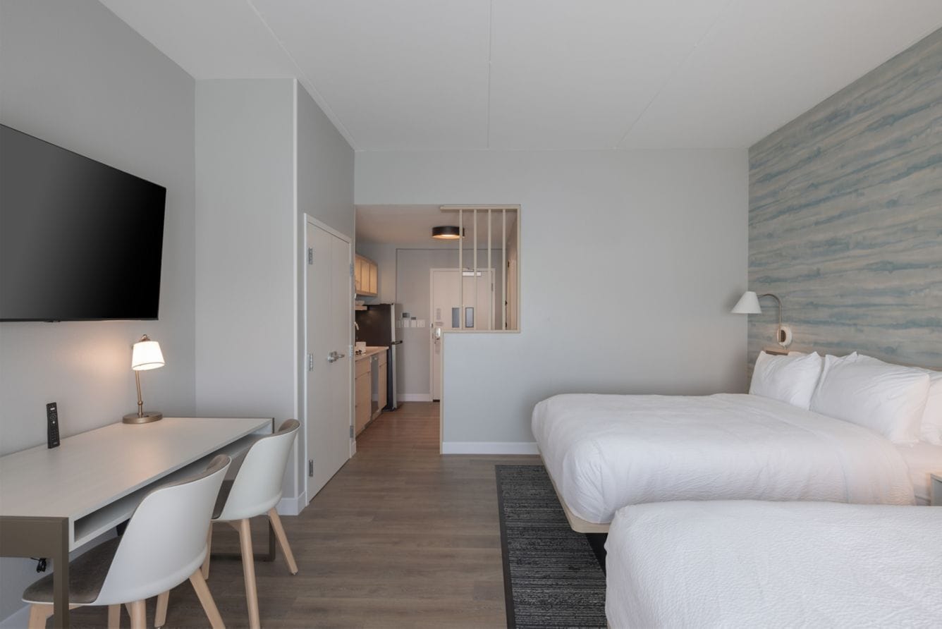 Bureau, rideaux occultants, lits bébé (gratuits), Wi-Fi gratuit