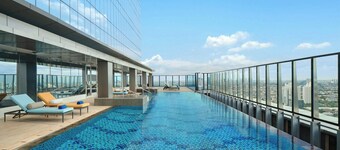 Aloft Jakarta Kebon Jeruk