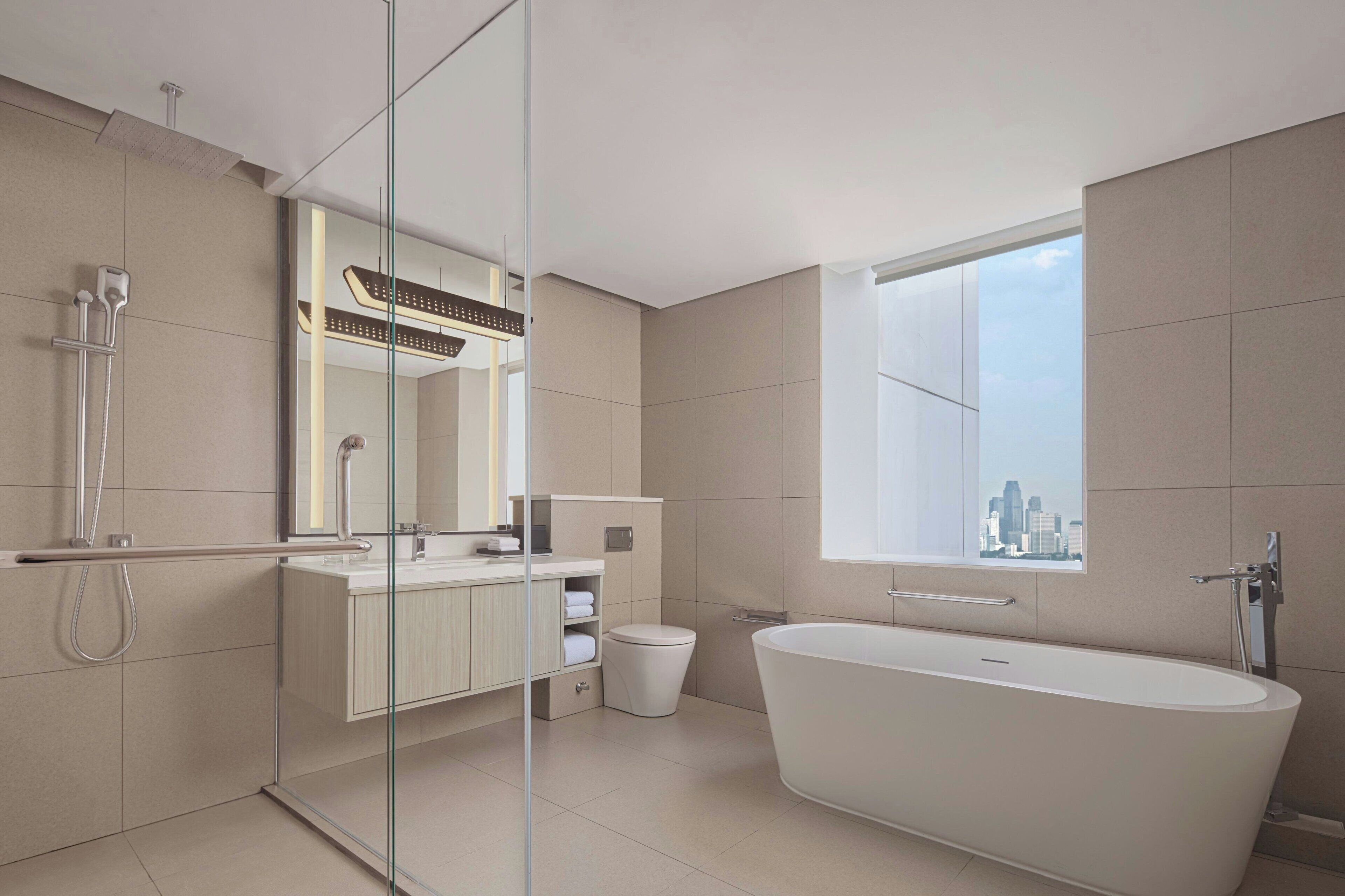 Suite, 1 Bedroom, Non Smoking, City View | Bathroom
