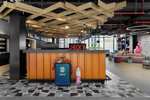 Moxy Alfragide Lisboa