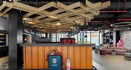 Moxy Alfragide Lisboa