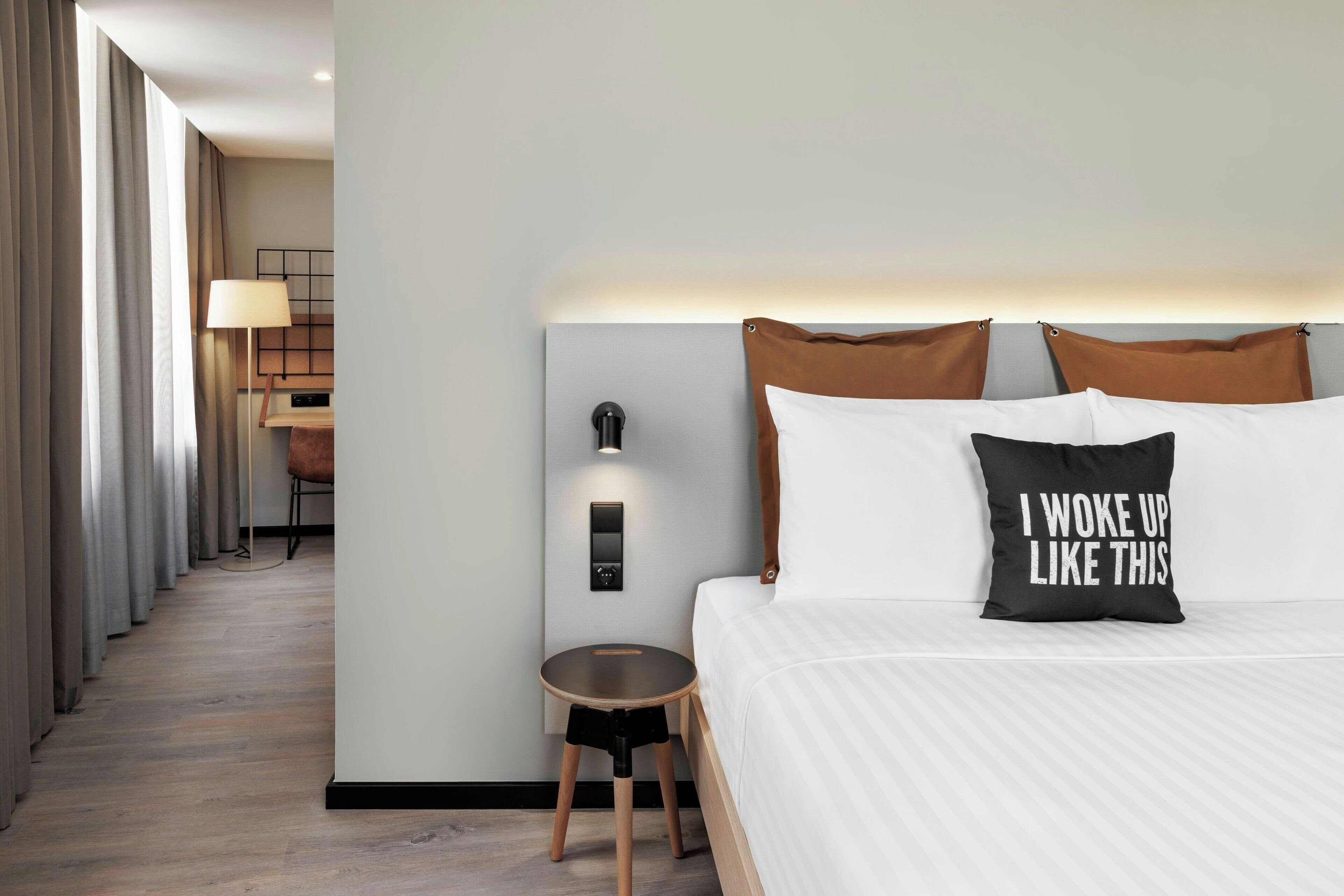 Coffres-forts dans les chambres, bureau, Wi-Fi gratuit, draps fournis