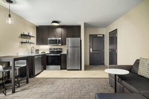 Studio, Multiple Beds