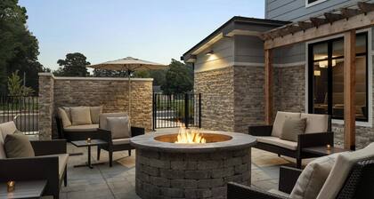 Residence Inn By Marriott Richmond Airport