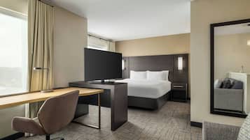 Studio, 1 King Bed with Sofa bed