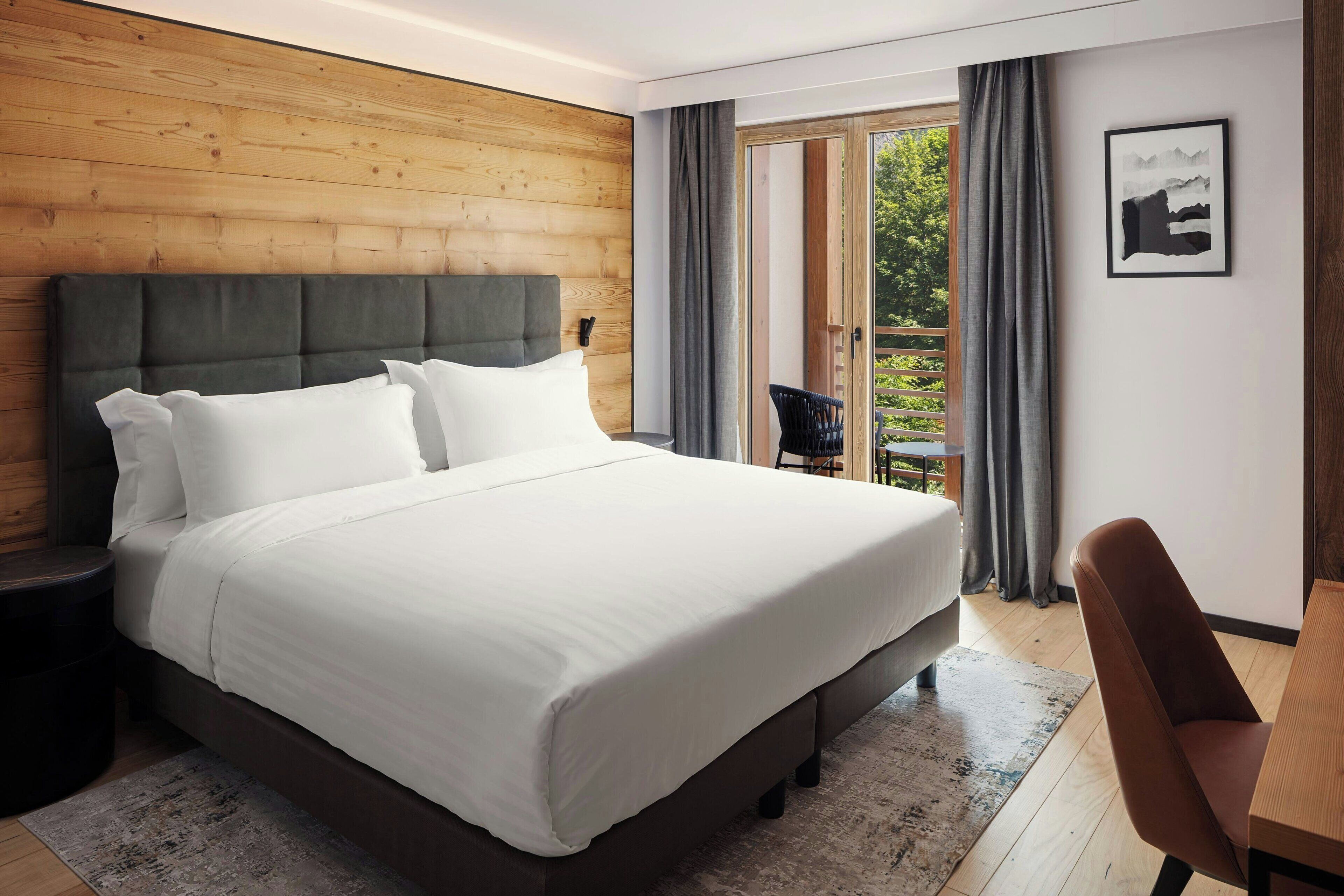 Apartment, 1 Double Bed, Balcony (Balcony) | In-room safe, blackout drapes, free WiFi, bed sheets