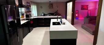 Charming 3-bedroom house in lovely Miami with WiFi, AC