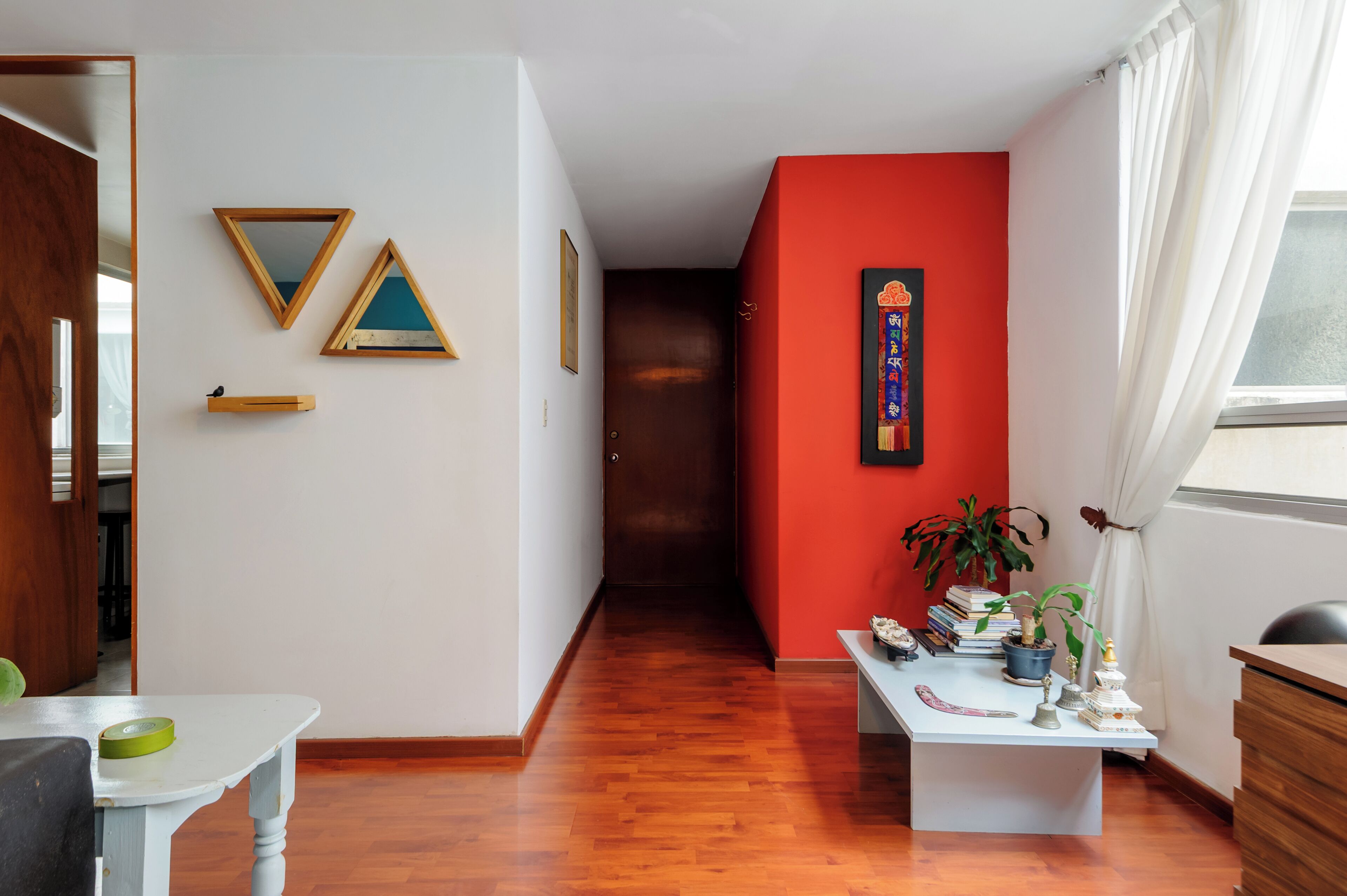 Gallery Apartment, 2 Bedrooms, Kitchen, City View | Living area | LED TV, Netflix, streaming services