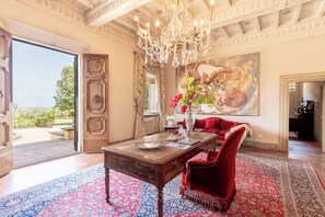 Interior - Villa Loretino - Ultimate Luxury in Florence (Comeana)