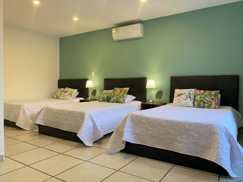 HB decoración antigua - Aire, Agua Caliente y Wifi
