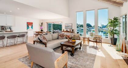 Stunning, upscale waterfront house in Oxnard, CA